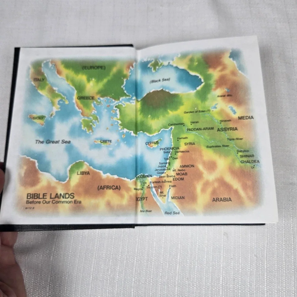 New World Translation of the Holy Scriptures Revised 1984 Black Hardcover Bible